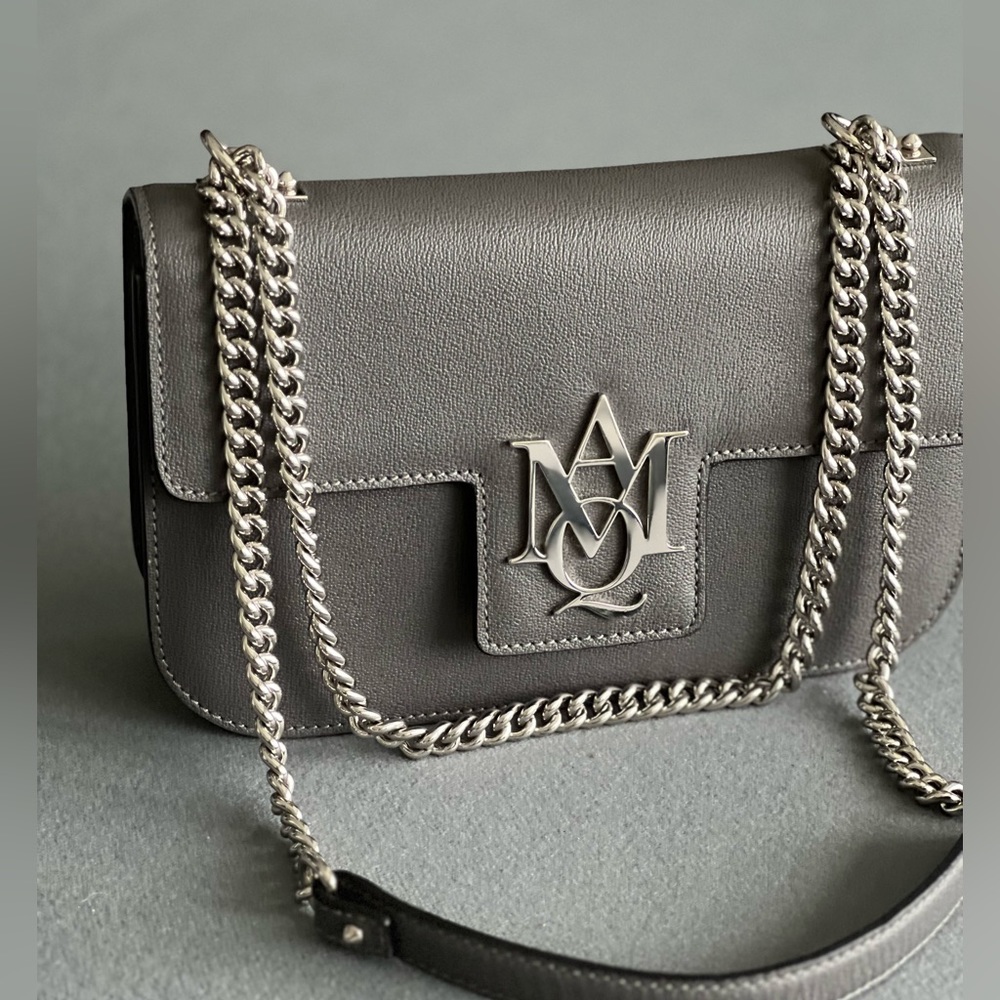 Authentic Alexander McQueen Leather Chain AMQ Bag